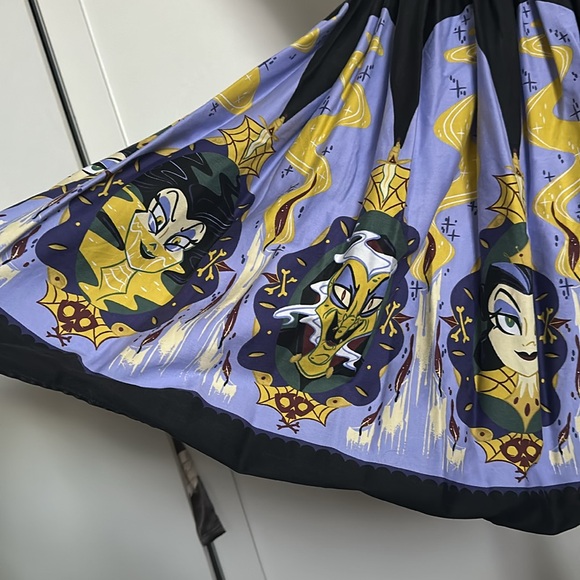 Stephanie Buscema x PUG witch transformation skirt - Picture 2 of 8